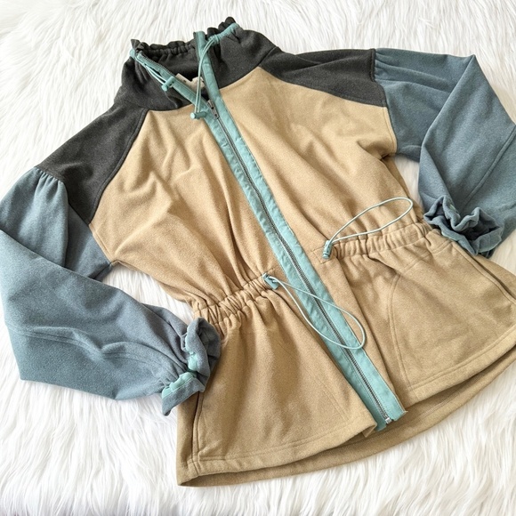 NWT Mystree Fleece Tan Blue Jacket - Picture 1 of 4